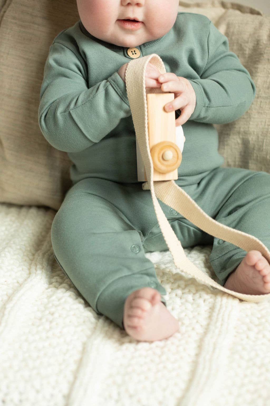 Buttoned Organic cotton baby romper with snaps L/S unisex