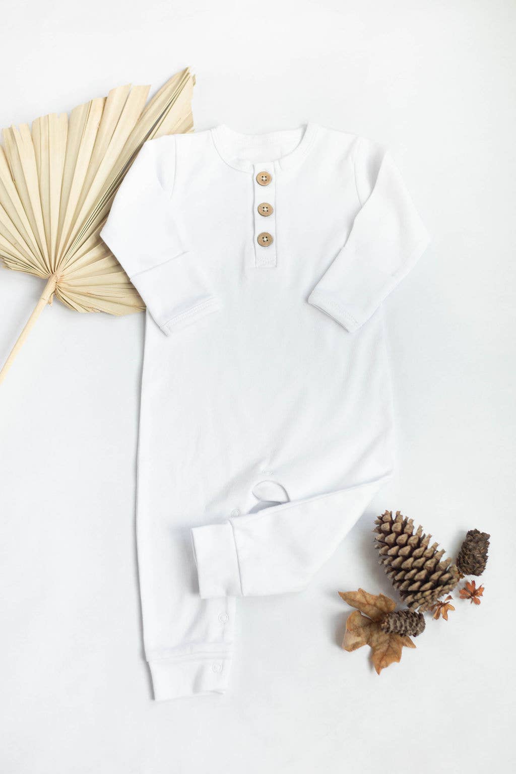 Buttoned Organic cotton baby romper with snaps L/S unisex