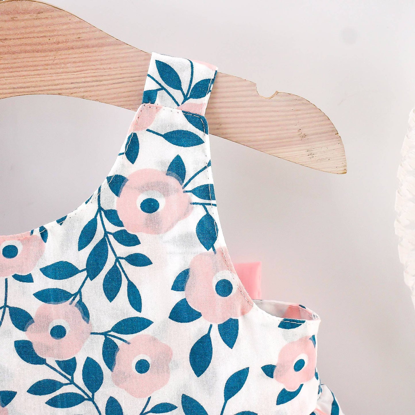 Floral Print Bowknot Sleeveless Baby Dress